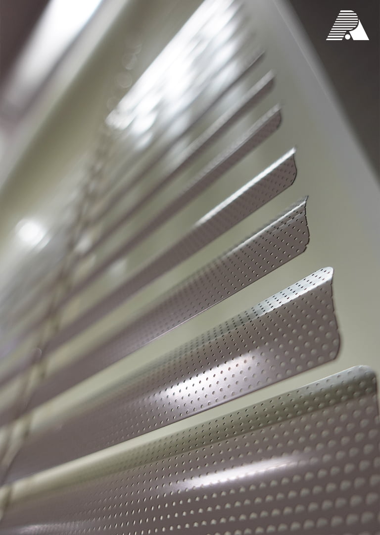 Persiana Miniflex Lámina Perforada 004 Persiana Miniflex Lámina Perforada 004