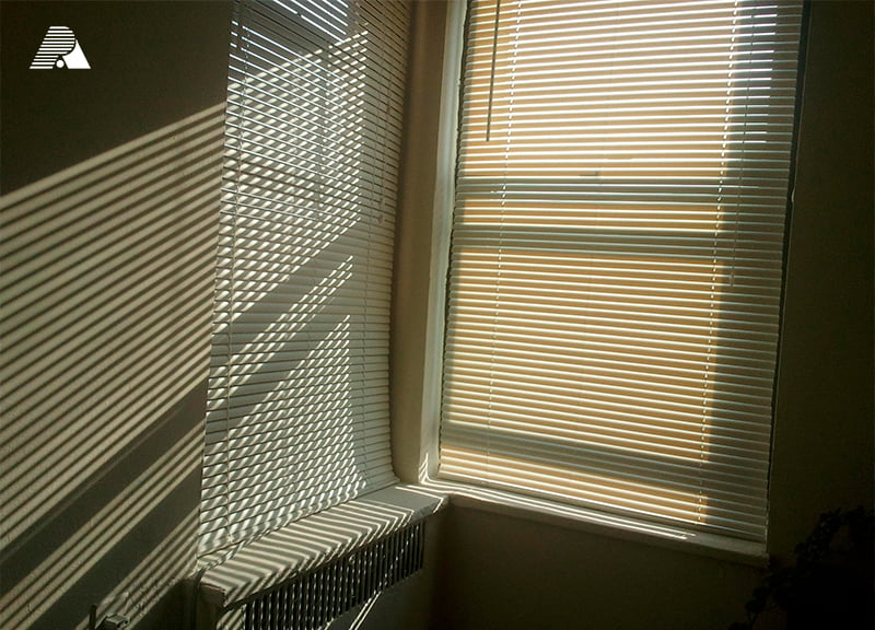 Persiana Miniflex Lámina Sólida 002 Persiana Miniflex Lámina Sólida 002